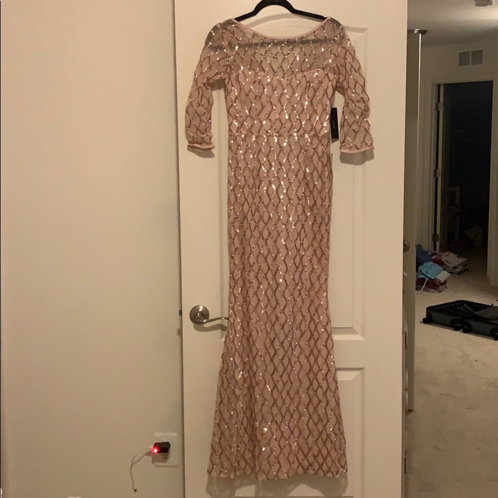 Lulus M long sleeve sequin maxi dress
